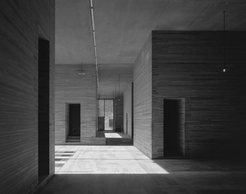 Photo by Helene Binet